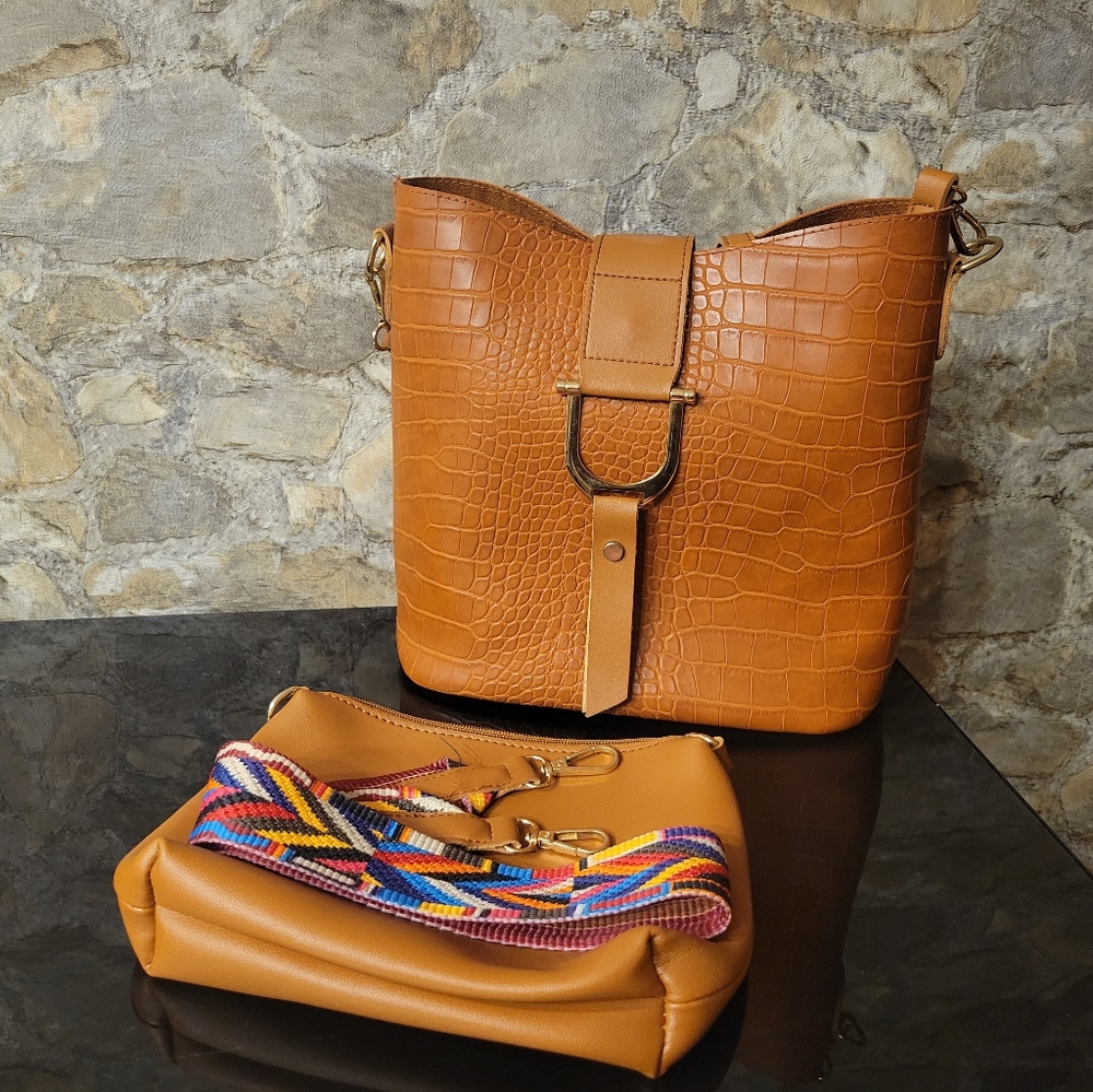 Handbag - Picture 4 of 4
